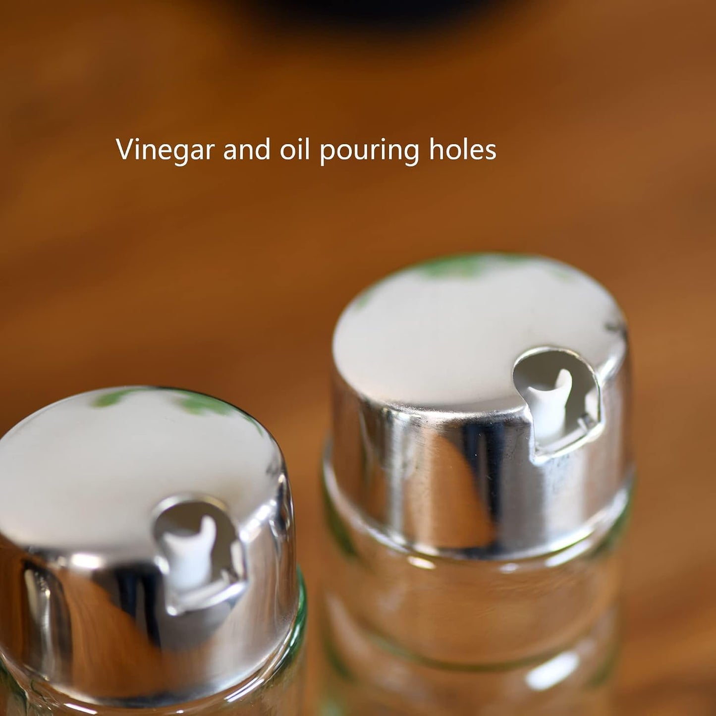 Salt and Pepper Shakers and Oil & Vinegar Dispenser Set with Stainless Steel Holder – Leak Proof Kitchen Condiment Set, Easy to Use Modern Glass Bottles for Cooking and Dining